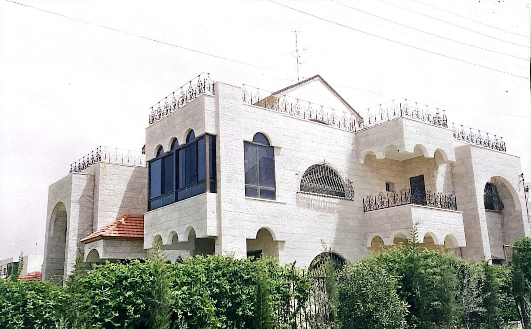 Photograph from the Elmassri Group archive, 1994